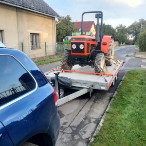 Odvoz traktoru Hradec Kralove